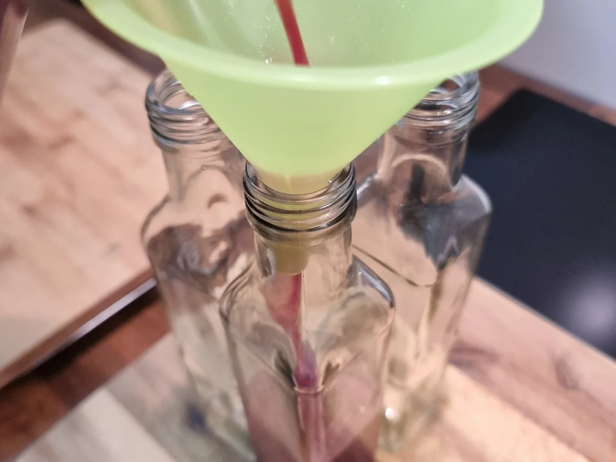 Glühwein-Likör - Rezept - Bild Nr. 17217