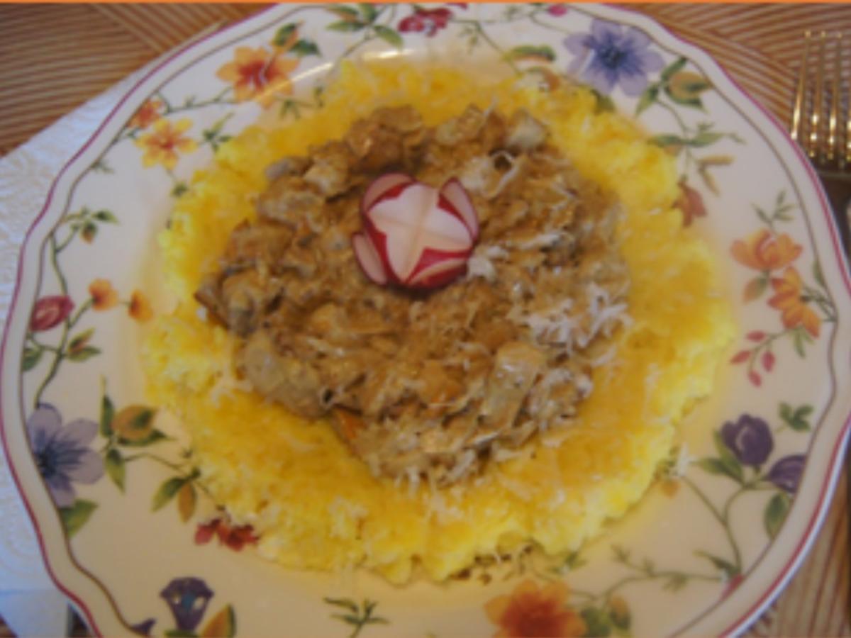 Steinpilzpfanne auf Parmesan-Kartoffel-Stampf - Rezept - Bild Nr. 2