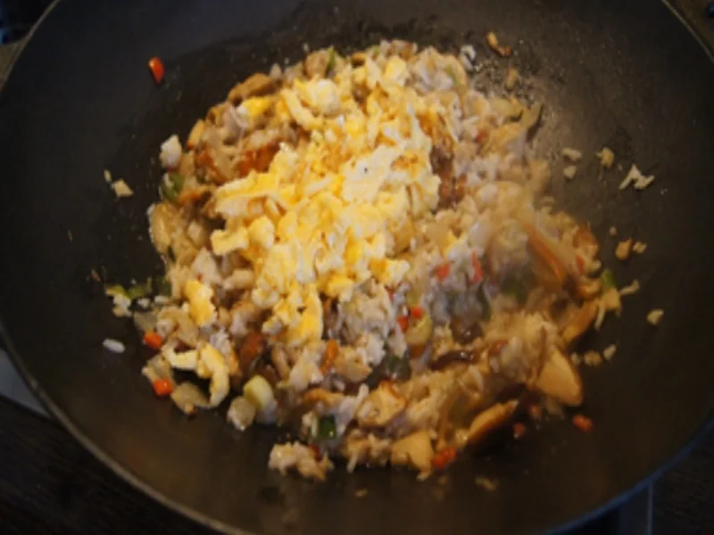 Rezept: Gebratener Reis mit Steinpilzen, Gemüse und Ei Bild Nr. 17220 Gebratener Reis mit Steinpilzen, Gemüse und Ei - Rezept - Bild Nr. 17220