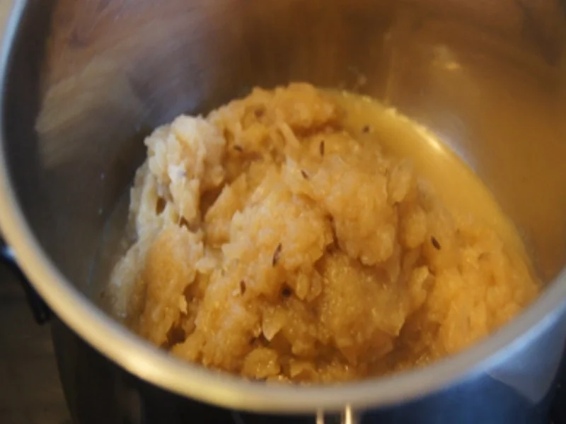 Rezept: Wellwurst mit Kraut nach tschechischer Art und Drillingen Bild Nr. 6 Wellwurst mit Kraut nach tschechischer Art und Drillingen - Rezept - Bild Nr. 6