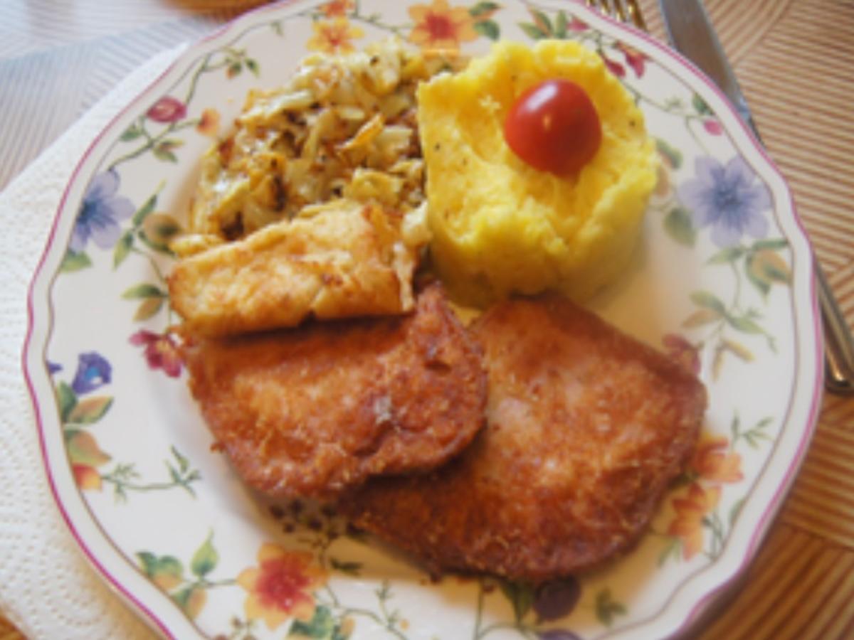 Leberkäse mit Parmesankruste, geschmorten Spitzkohl und Meerrettich-Kartoffelstampf - Rezept - Bild Nr. 17229