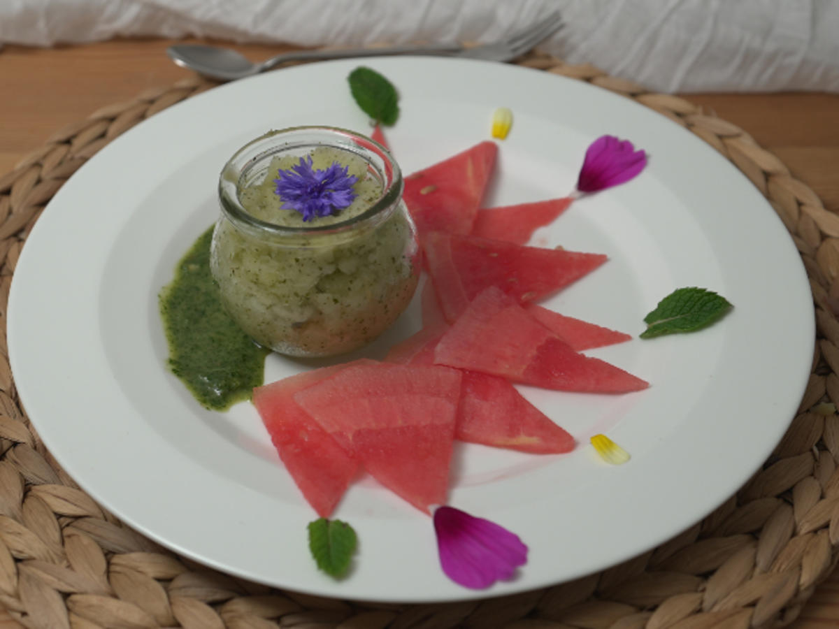 Holunderblüten-Minz-Riesling-Sorbet auf Wassermelonen-Carpaccio - Rezept - Bild Nr. 17211