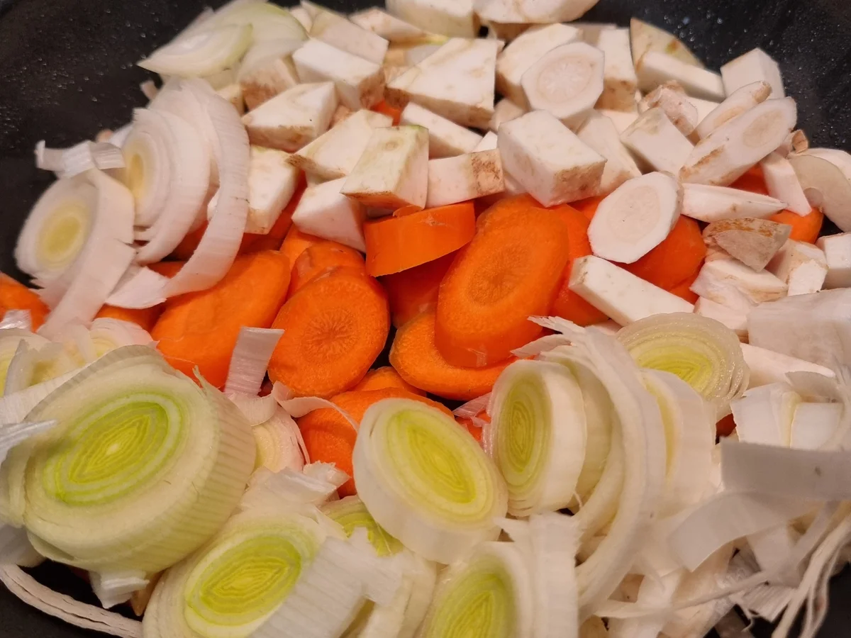 Rindfleischtopf mit Gemüse - Rezept - Bild Nr. 17220