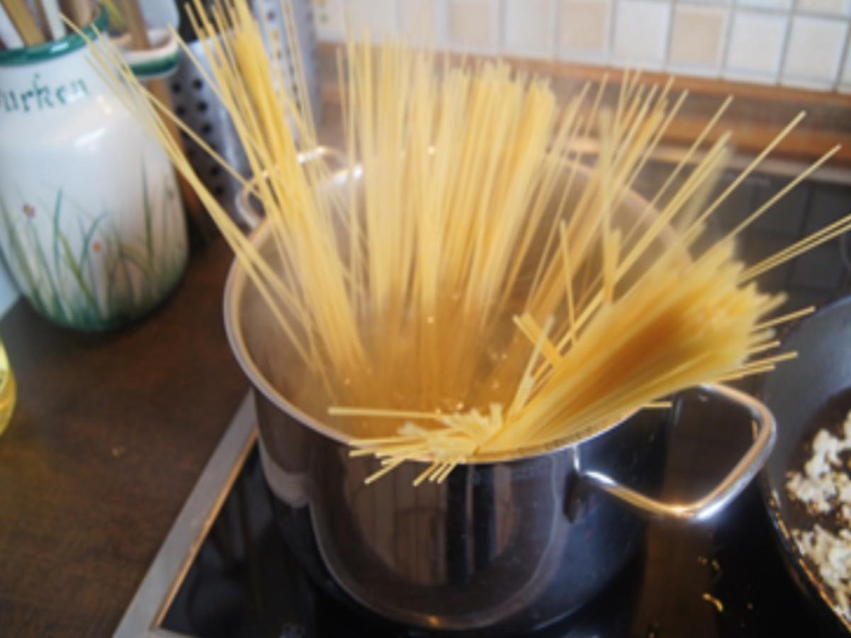 Capellini mit Steinpilzsauce - Rezept - Bild Nr. 4