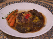 Rinderragout mit Sternanis, Kartoffelgratin und glasierten Möhrchen - Rezept - Bild Nr. 2