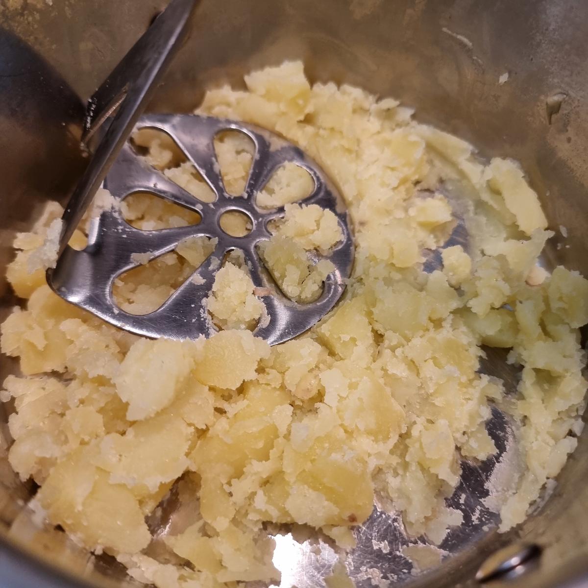 Überbackener Kabeljau mit Kartoffeln und Tomaten - Rezept - Bild Nr. 17216