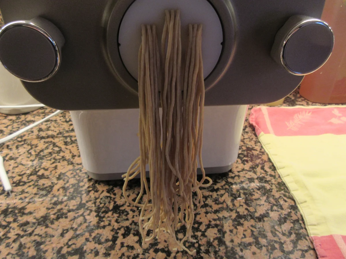 Rezept: Pasta: Buchweizenmehlnudeln, ungesalzen Bild Nr. 17213 Pasta: Buchweizenmehlnudeln, ungesalzen - Rezept - Bild Nr. 17213