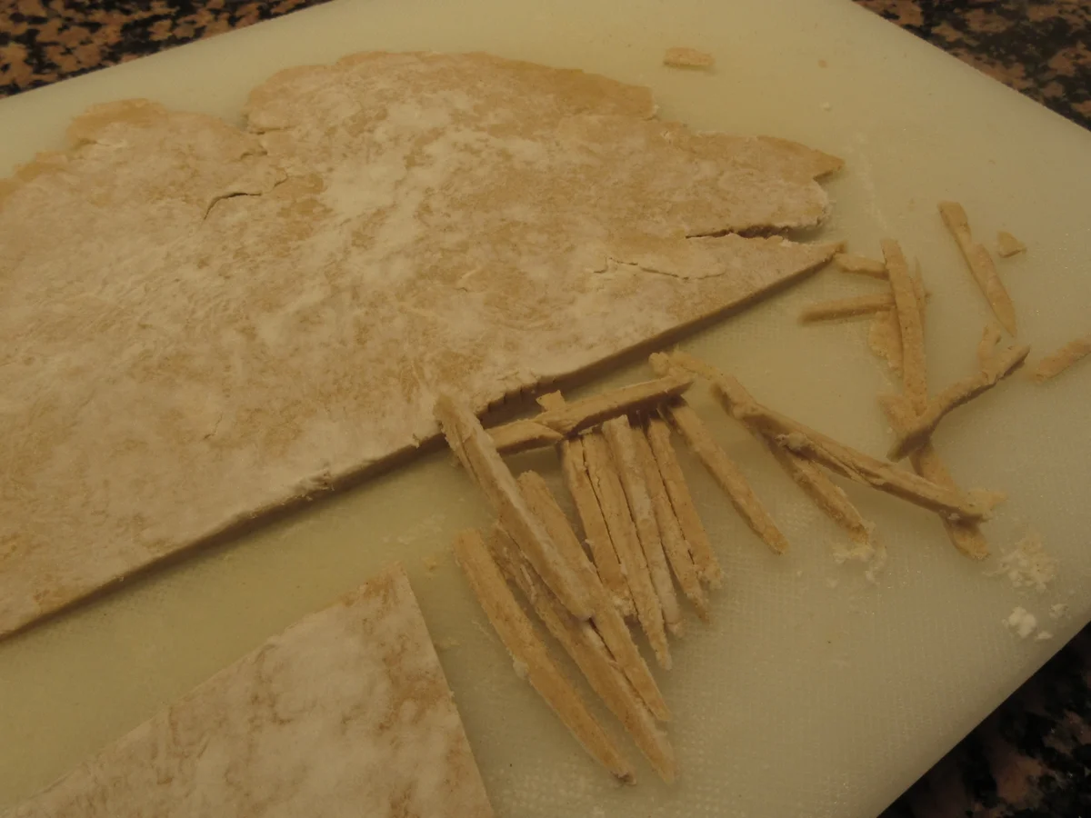 Rezept: Pasta: Buchweizenmehlnudeln, ungesalzen Bild Nr. 17215 Pasta: Buchweizenmehlnudeln, ungesalzen - Rezept - Bild Nr. 17215