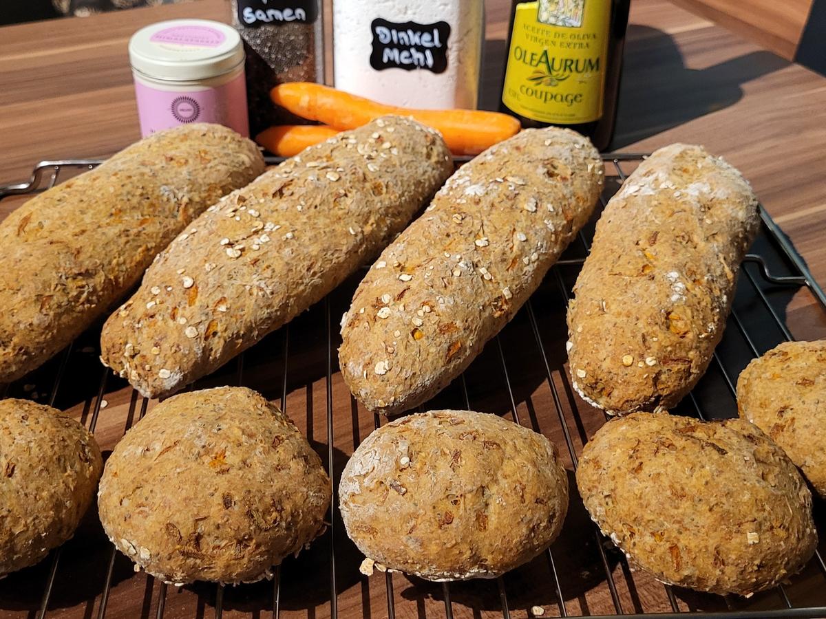 Möhren-Hafer-Baguettes - einfach Möhren-Hafer-Baguettes - einfach