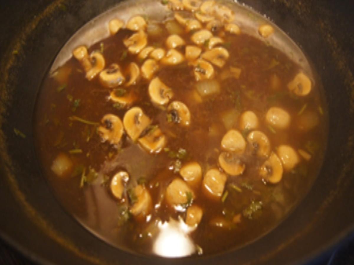 Tom Yum Suppe mit Garnelen, Zwiebel und Champignons - Rezept - Bild Nr. 17234