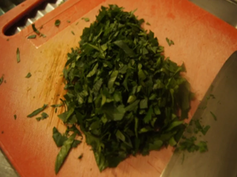 Überbackene Pellkartoffel-Drillinge mit Gre-molata-Gratin und Petersilien-Joghurt - Rezept - Bild Nr. 9