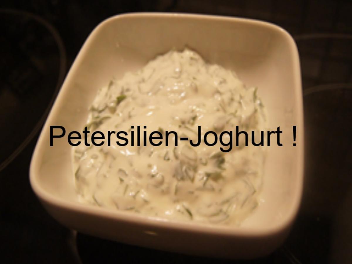 Überbackene Pellkartoffel-Drillinge mit Gre-molata-Gratin und Petersilien-Joghurt - Rezept - Bild Nr. 12