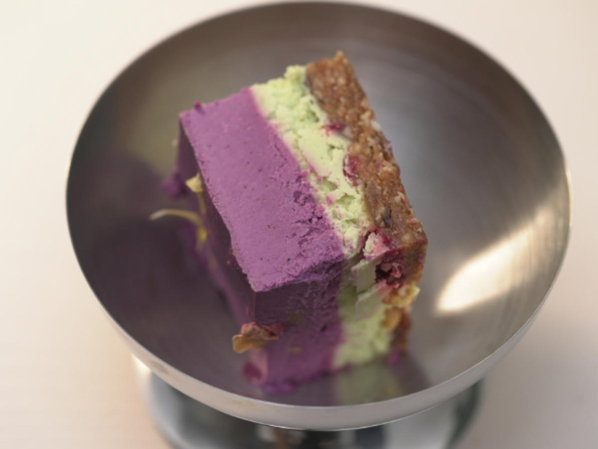 Lime-wild blueberry raw vegan cake - Rezept - Bild Nr. 2