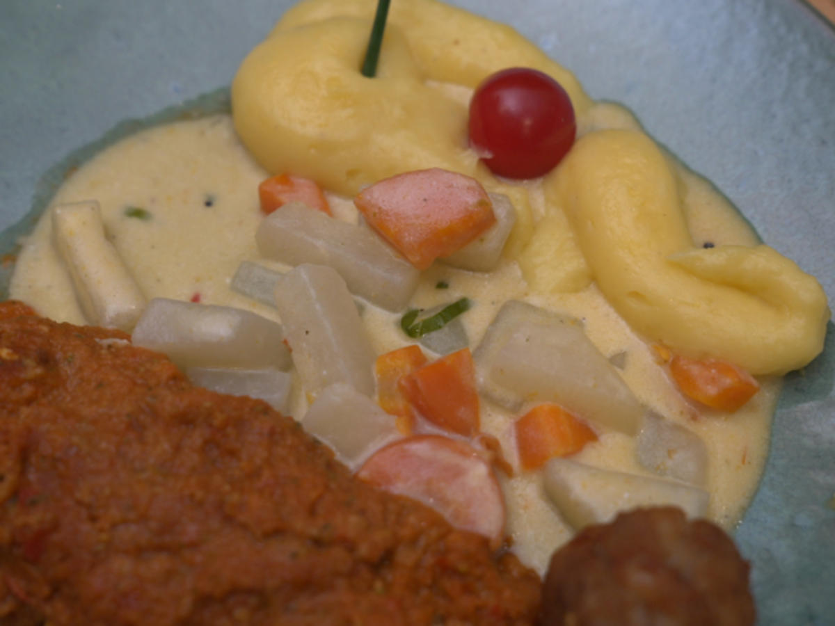 Seelachs mit Kartoffelpüree und Gemüse - Rezept - Bild Nr. 17226