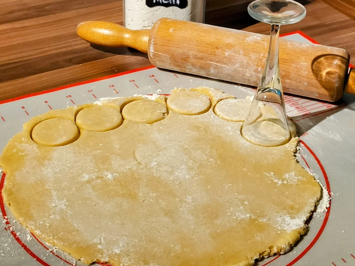 Rezept: BiNe` S HIMBEER KEKSE Bild Nr. 17227 BiNe` S HIMBEER KEKSE - Rezept - Bild Nr. 17227