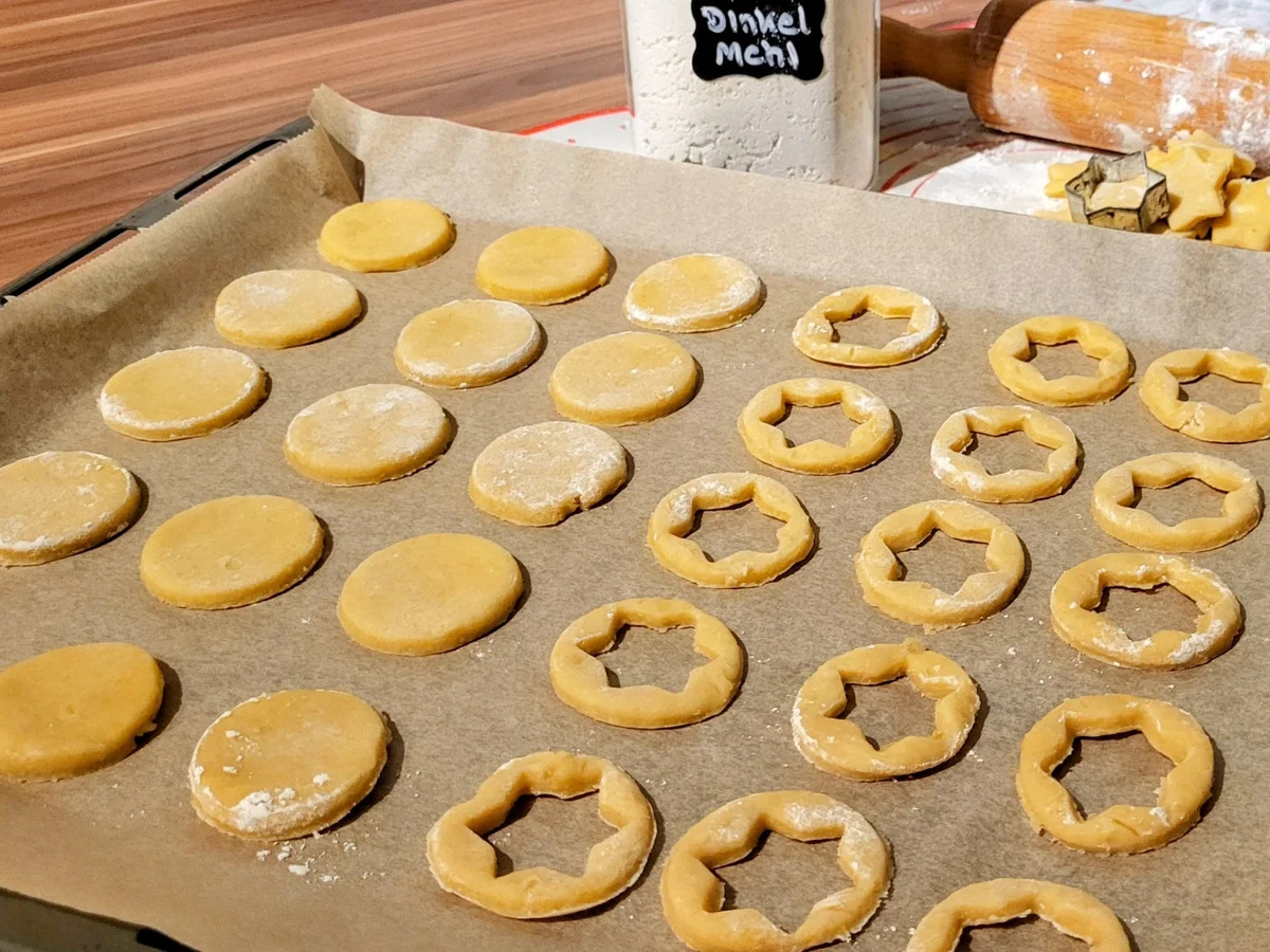 Rezept: BiNe` S HIMBEER KEKSE Bild Nr. 17228 BiNe` S HIMBEER KEKSE - Rezept - Bild Nr. 17228