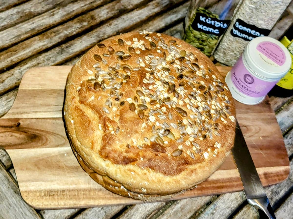 Roggen-Dinkel-Brot - superknusprig & einfach Roggen-Dinkel-Brot - superknusprig & einfach