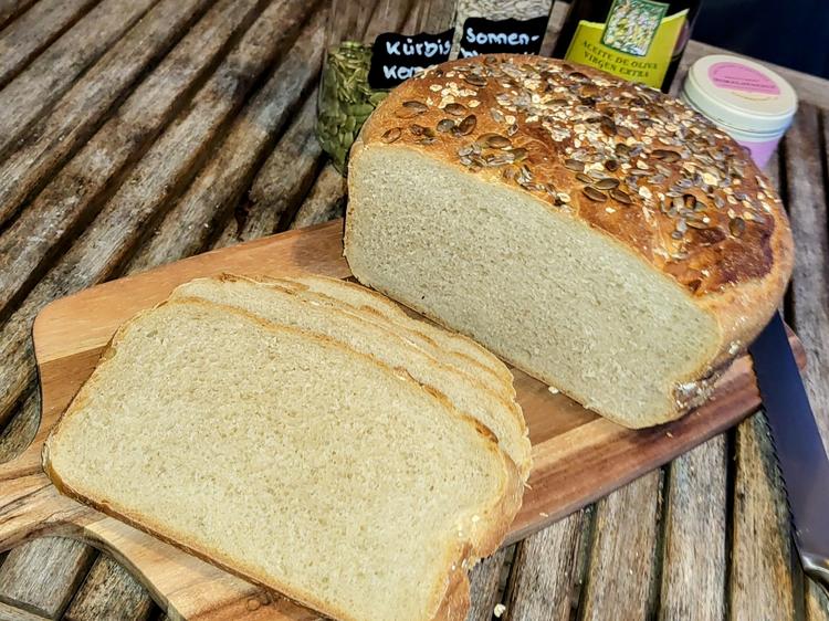 Roggen-Dinkel-Brot - superknusprig & einfach Roggen-Dinkel-Brot - superknusprig & einfach