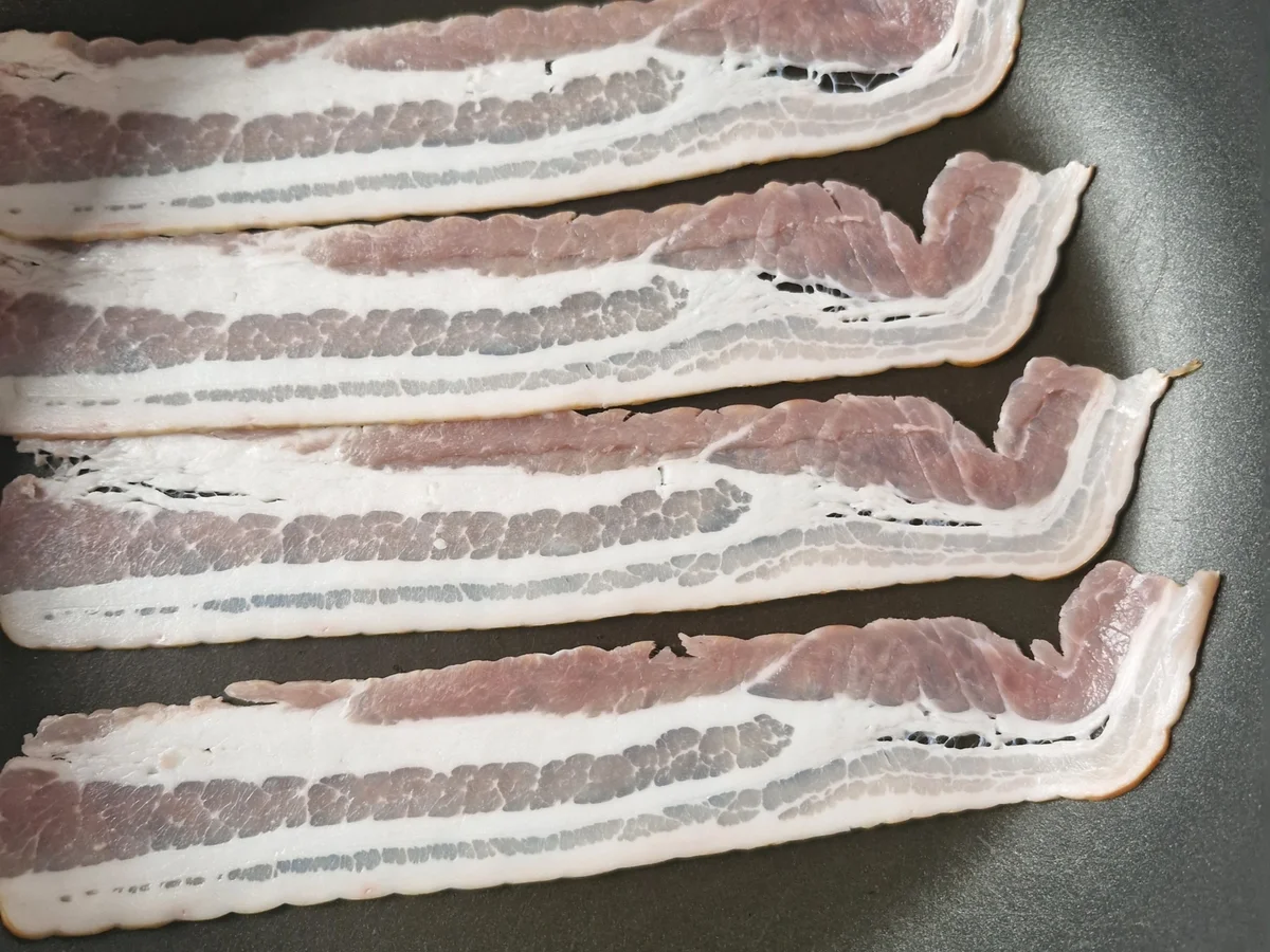 Jacobsmuscheln mit Erbsenpüree und Vanille-Beurre Blanc - Rezept - Bild Nr. 17230