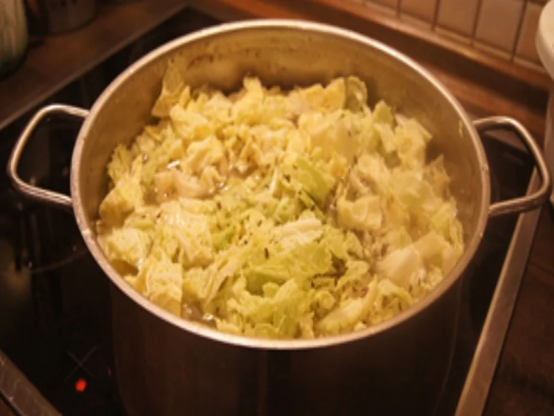 Rezept: Wirsingeintopf mit Hackfleischeinlage Bild Nr. 6 Wirsingeintopf mit Hackfleischeinlage - Rezept - Bild Nr. 6