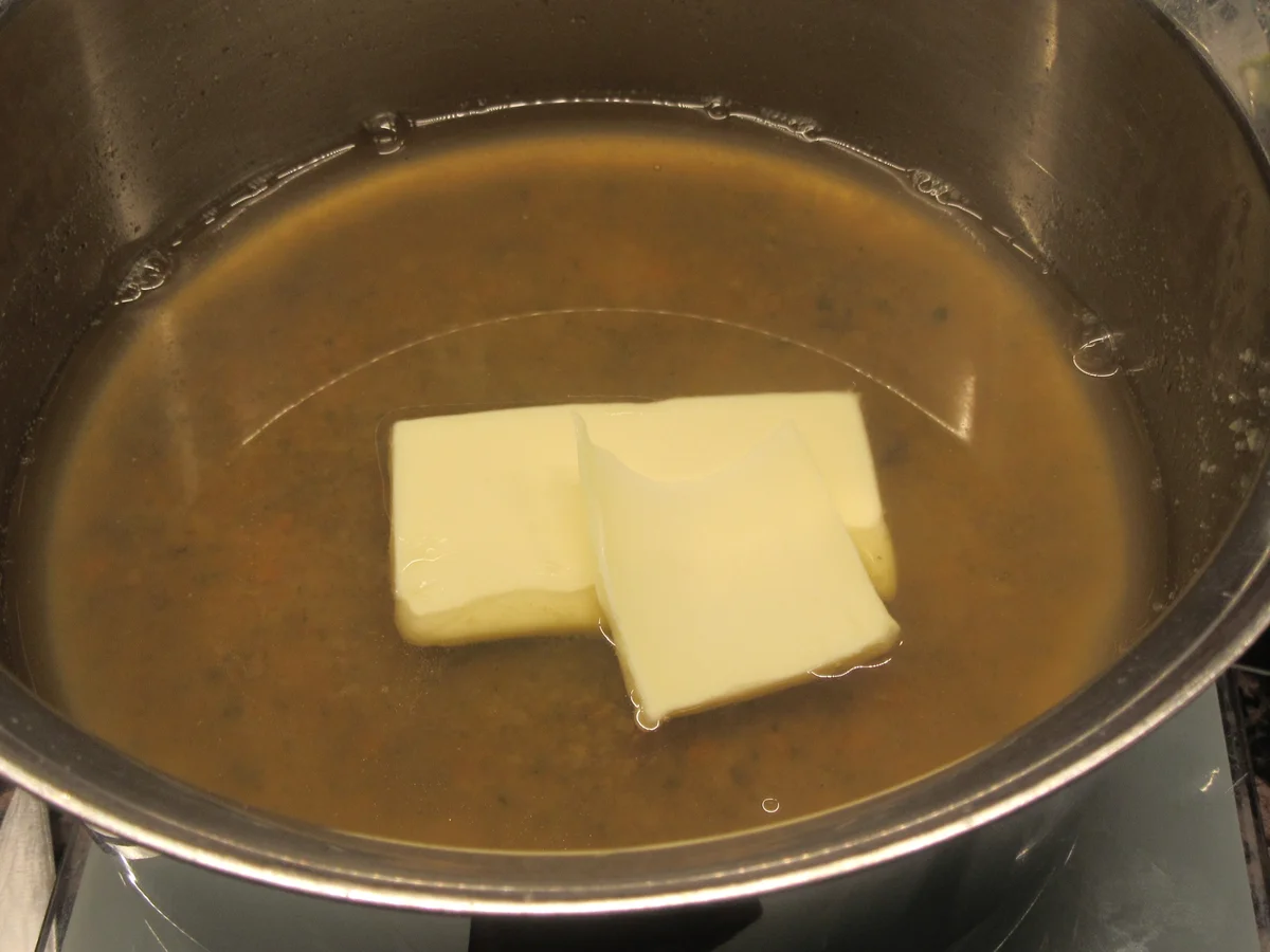 Rezept: Gemüse: Wirsingroulade auf rotem Zwiebelmus Bild Nr. 17257 Gemüse: Wirsingroulade auf rotem Zwiebelmus - Rezept - Bild Nr. 17257