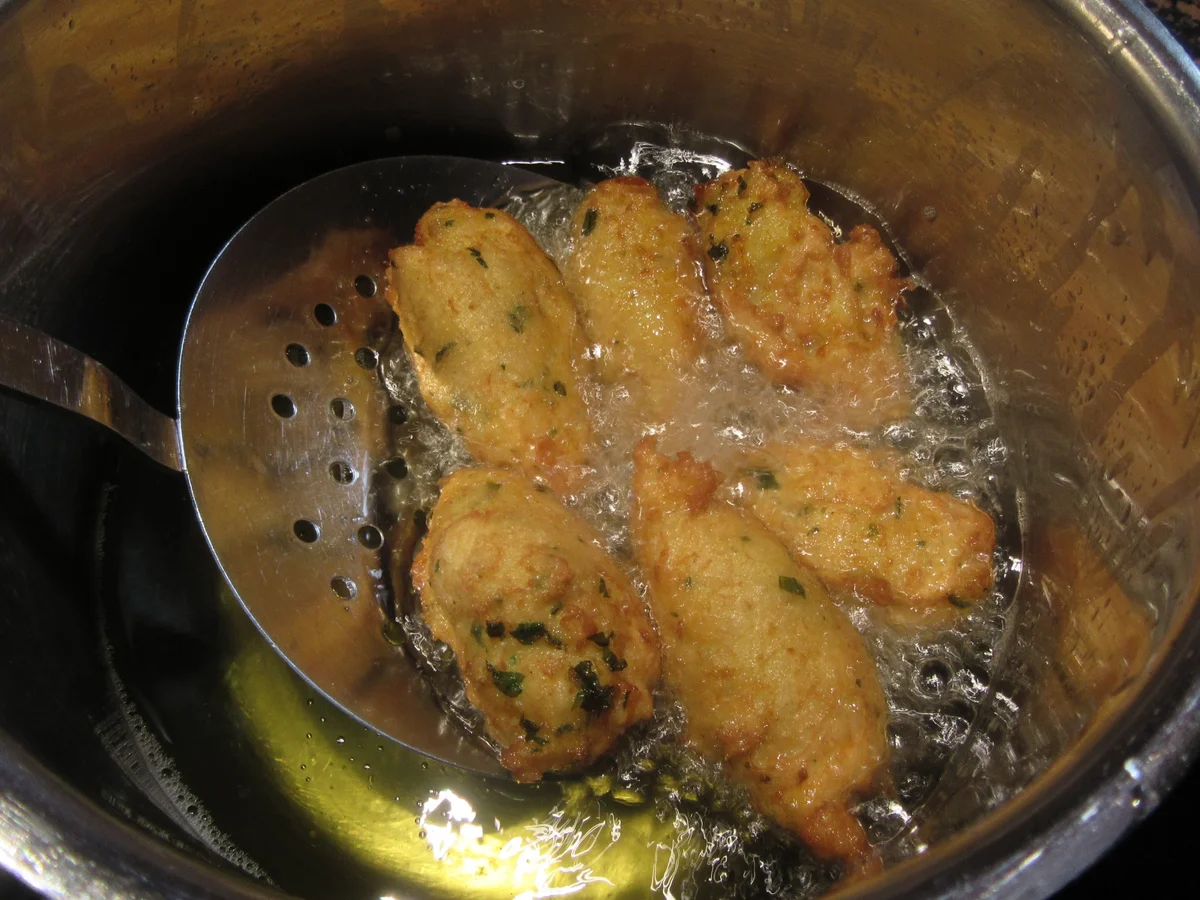 Rezept: Gemüse: Wirsingroulade auf rotem Zwiebelmus Bild Nr. 17274 Gemüse: Wirsingroulade auf rotem Zwiebelmus - Rezept - Bild Nr. 17274