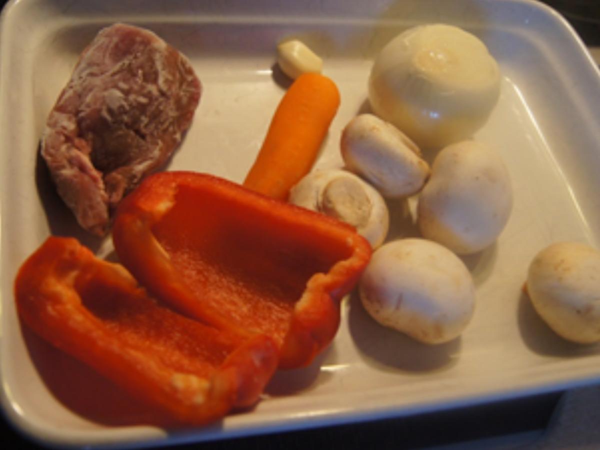 Gebratener Reis mit Schweinefilet, Gemüsemix und Ei - Rezept - Bild Nr. 17265