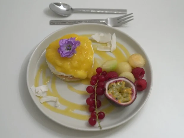 Kokostörtchen mit Mangopüree, dazu Obstsalat - Rezept - Bild Nr. 17243