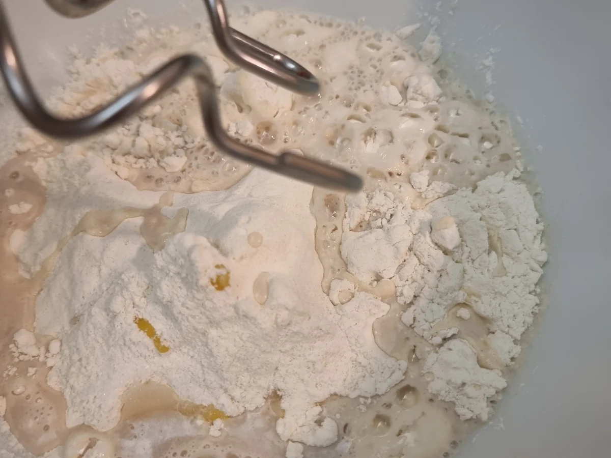 Pizza mit Trüffel -Salami - Rezept - Bild Nr. 17264