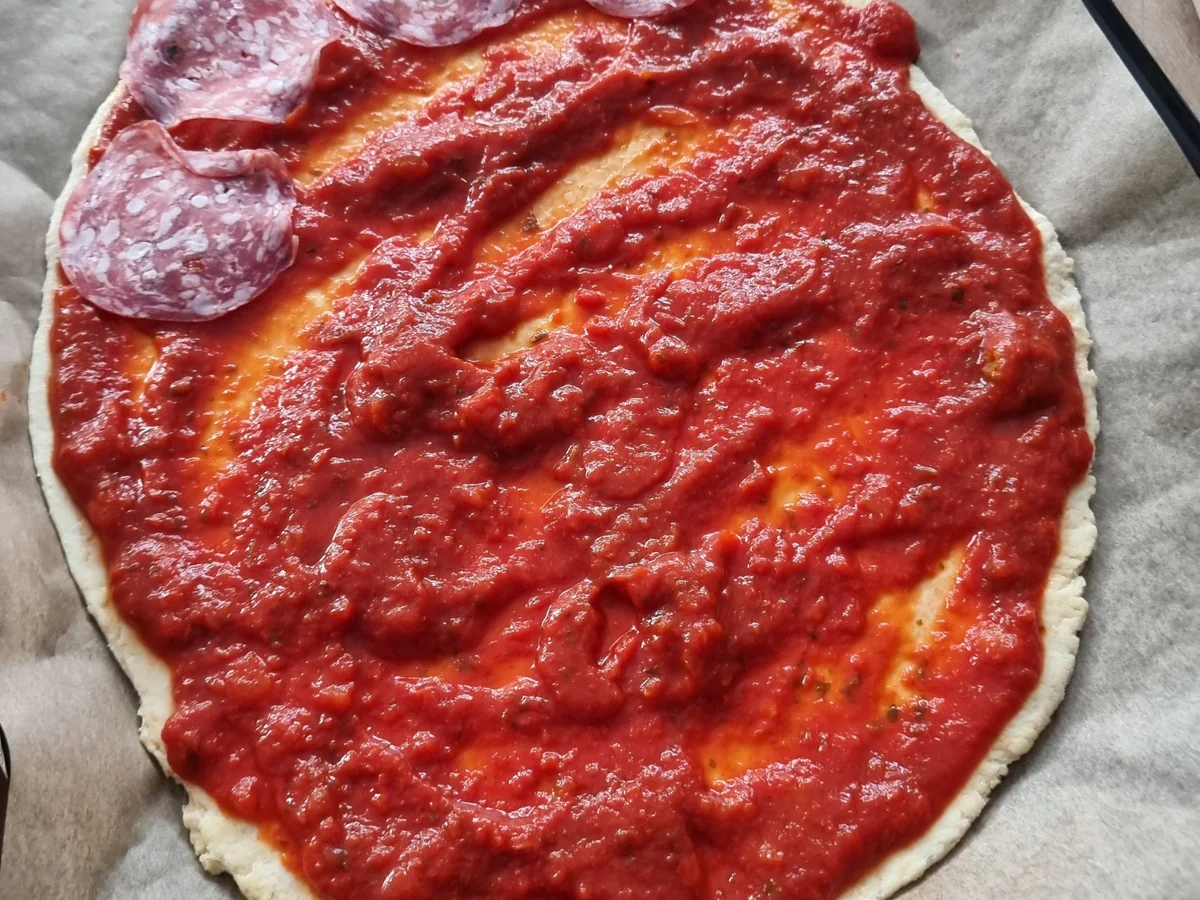 Pizza mit Trüffel -Salami - Rezept - Bild Nr. 17267