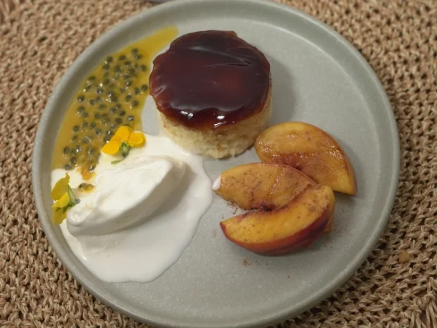 Rezept: Zitronen-Joghurt-Eis mit Trilece und gegrillten Pfirsichen Bild Nr. 2 Zitronen-Joghurt-Eis mit Trilece und gegrillten Pfirsichen - Rezept - Bild Nr. 2