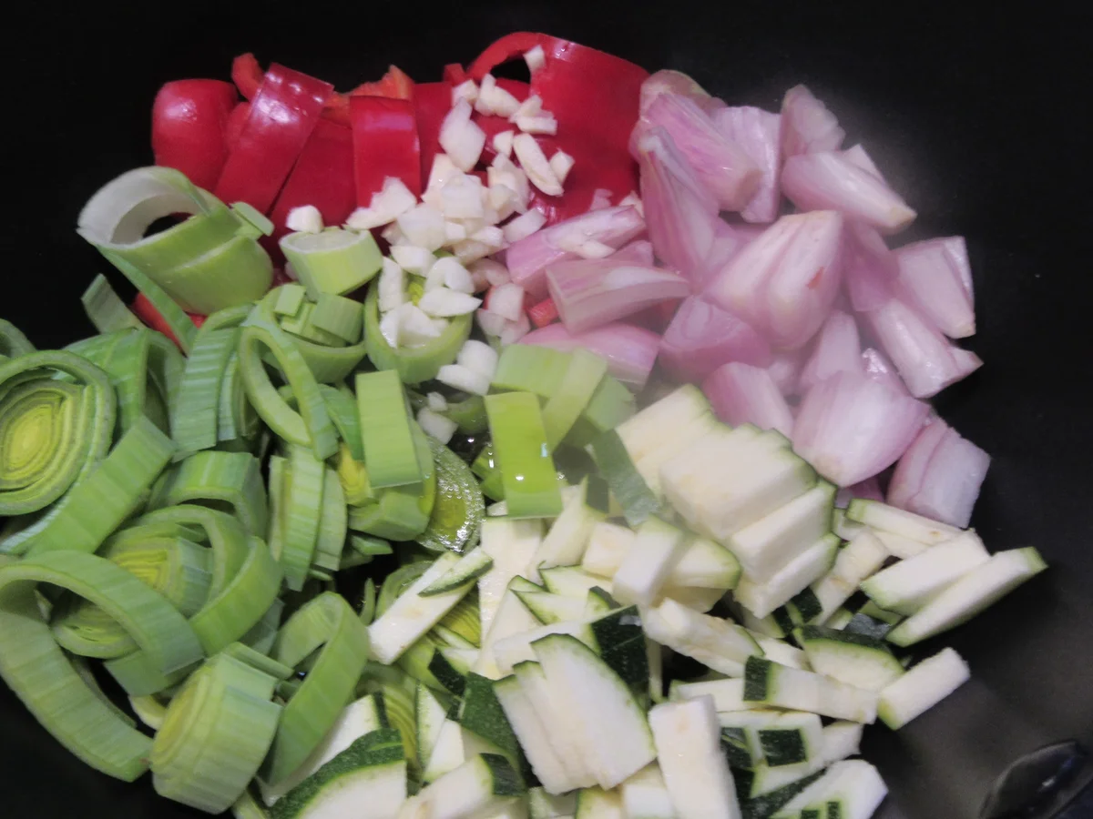 Pikantes Backen: Verkehrte Gemüse-Tarte - Rezept - Bild Nr. 3