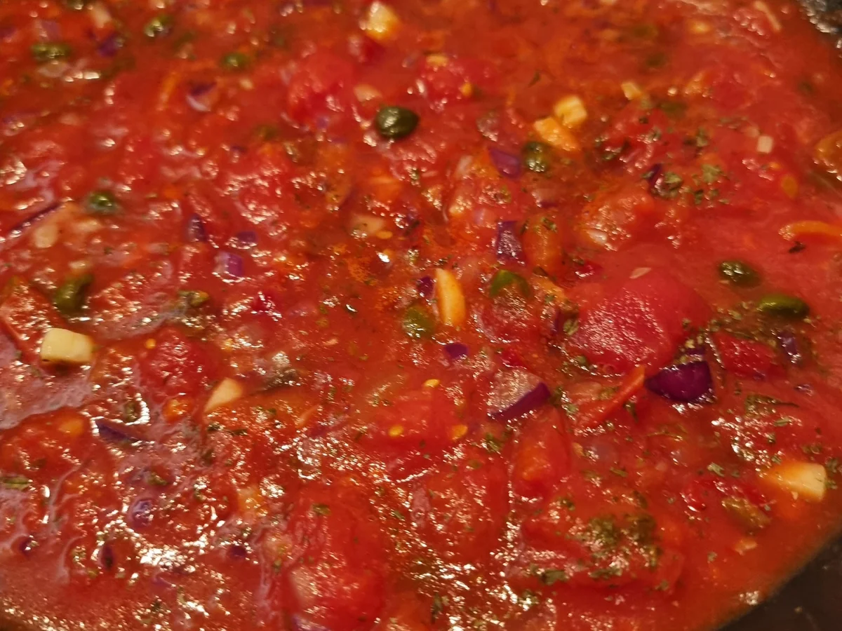 Spaghetti alla puttanesca "nach Hurenart" - Rezept - Bild Nr. 17266