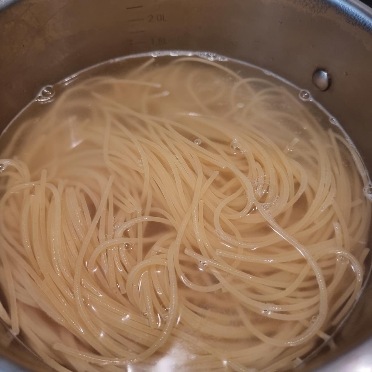 Spaghetti alla puttanesca "nach Hurenart" - Rezept - Bild Nr. 17268