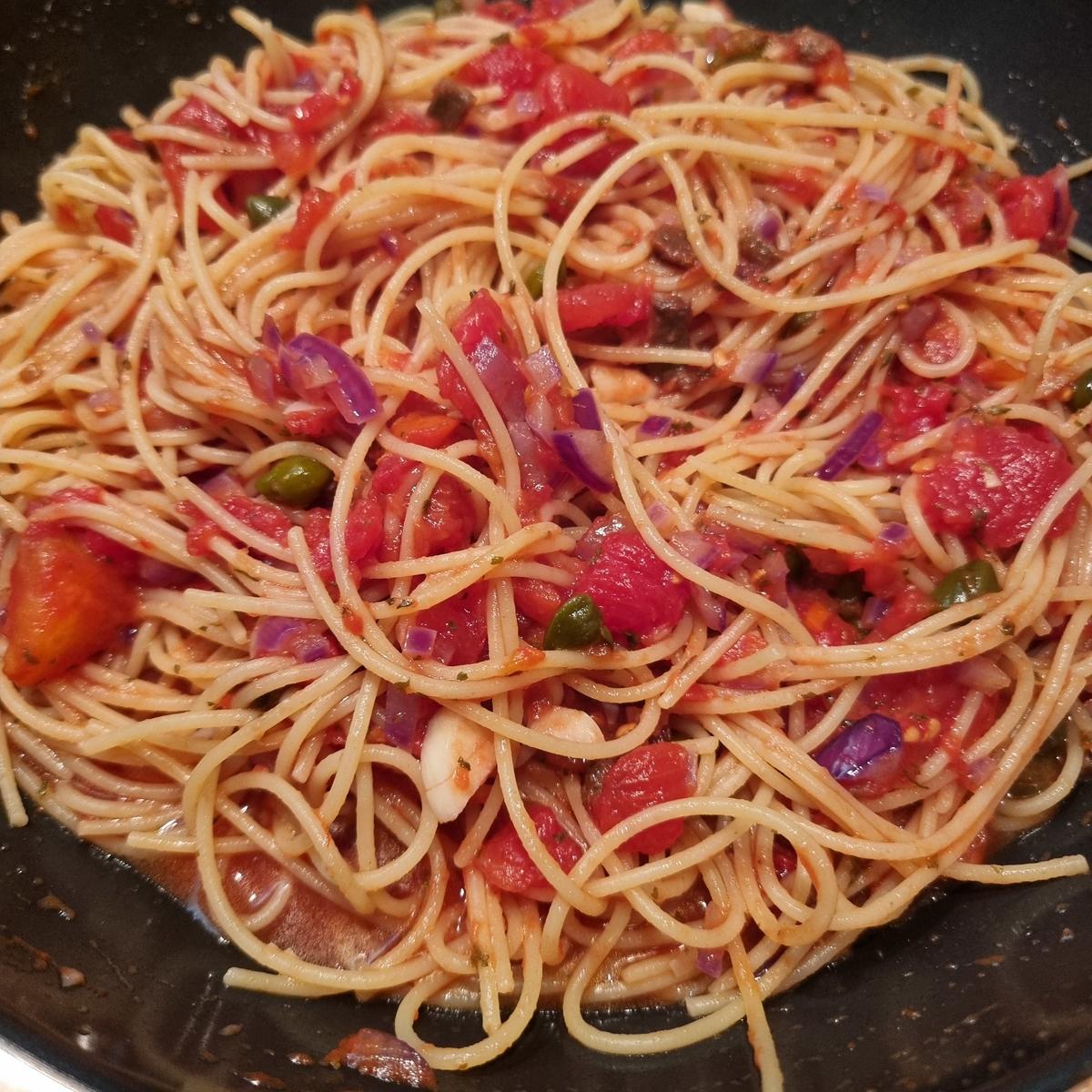 Spaghetti alla puttanesca "nach Hurenart" - Rezept - Bild Nr. 17270