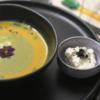 Kartoffelsuppe und Erbsensuppe mit Kürbisbrot und Aioli - Rezept - Bild Nr. 17262