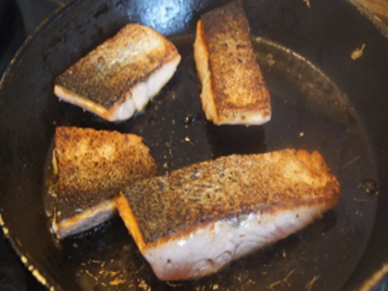 Rezept: Lachsfilet mit Rahmchampignons und Basmatireis Bild Nr. 17266 Lachsfilet mit Rahmchampignons und Basmatireis - Rezept - Bild Nr. 17266