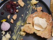 Tonkabohneneis mit Holunderblüten-Brombeermousse und Zwetschgenkompott - Rezept - Bild Nr. 17262