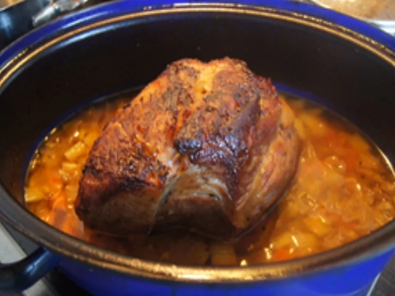 Herzhafter Schweinebraten mit Sauce, Kraut nach tschechischer Art und Drillingen - Rezept - Bild Nr. 10