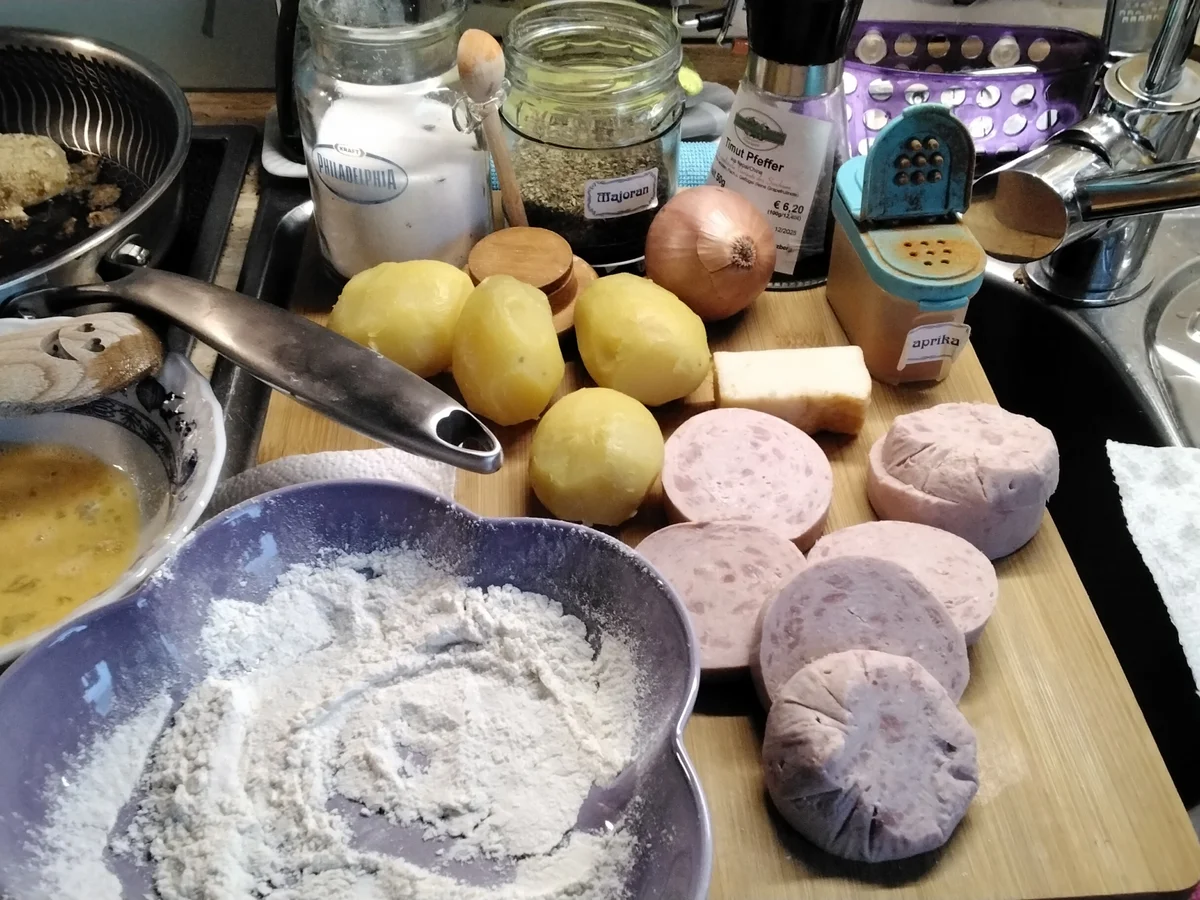 Göttinger paniert mit Bratkartoffeln - Rezept - Bild Nr. 17269