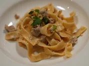 Rezept: Nudeln mit Nduja und grober Bratwurst Bild Nr. 2 Nudeln mit Nduja und grober Bratwurst - Rezept - Bild Nr. 2