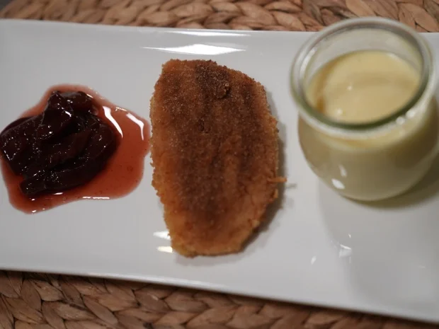 Rezept: Roschdische Ridder mit Vanillesoße und Pflaumen Bild Nr. 17268 Roschdische Ridder mit Vanillesoße und Pflaumen - Rezept - Bild Nr. 17268