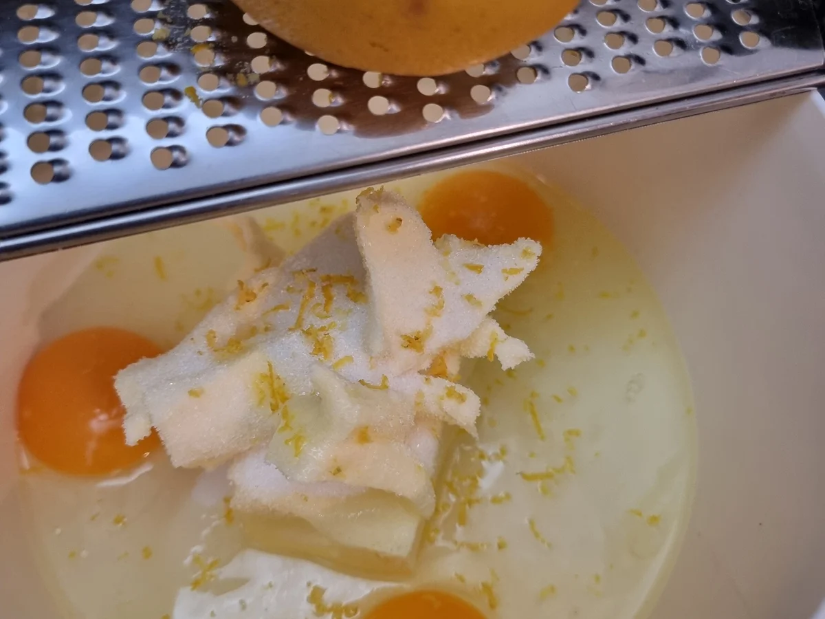 Rezept: Mini-Zitronen-Gugelhupf und Muffin Bild Nr. 17272 Mini-Zitronen-Gugelhupf und Muffin - Rezept - Bild Nr. 17272