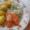 Pellkartoffeln mit Kümmel, Räucherlachs und Zaziki - Rezept - Bild Nr. 2