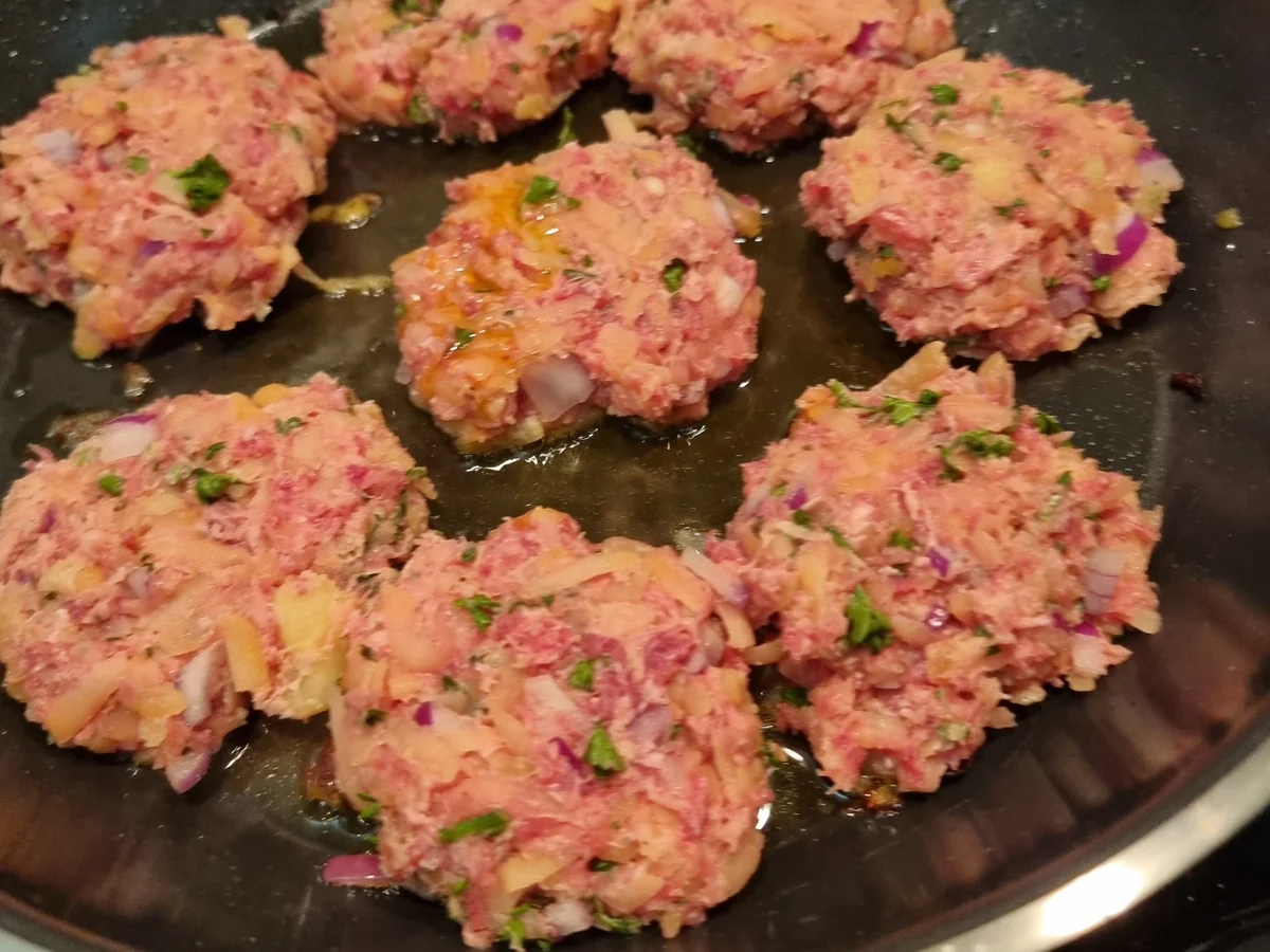 Rezept: Kartoffel-Hackfleisch-Buletten Bild Nr. 17280 Kartoffel-Hackfleisch-Buletten - Rezept - Bild Nr. 17280