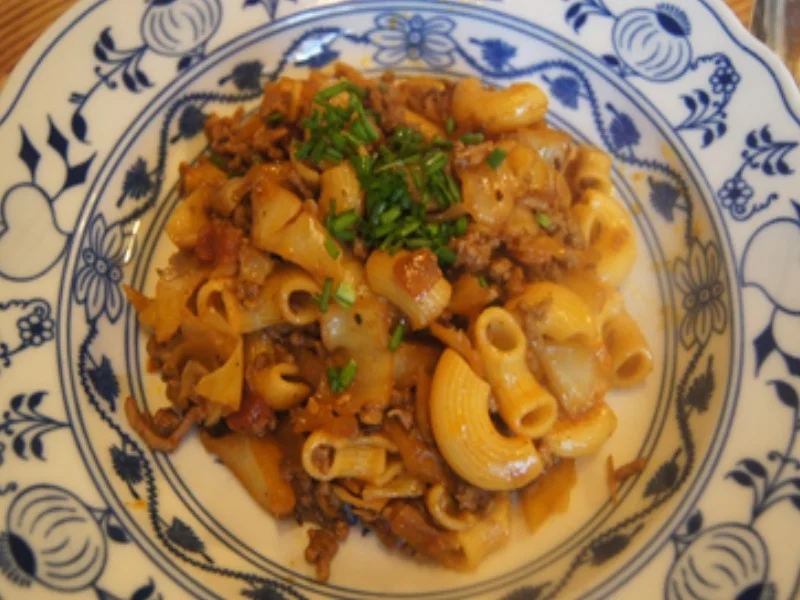 Rezept: Weißkohl-Hackfleisch-Nudel-Pfanne Bild Nr. 2 Weißkohl-Hackfleisch-Nudel-Pfanne - Rezept - Bild Nr. 2