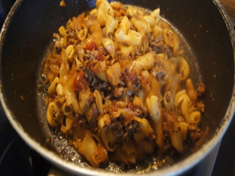 Rezept: Weißkohl-Hackfleisch-Nudel-Pfanne Bild Nr. 13 Weißkohl-Hackfleisch-Nudel-Pfanne - Rezept - Bild Nr. 13