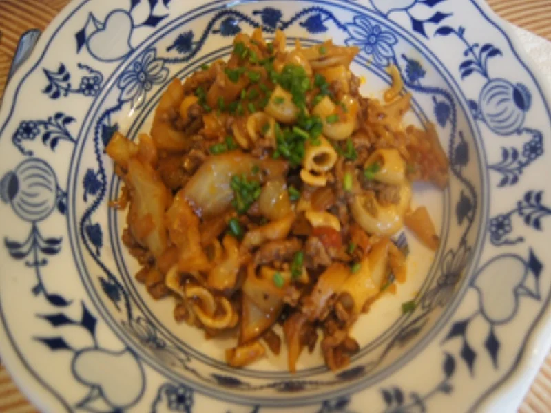 Rezept: Weißkohl-Hackfleisch-Nudel-Pfanne Bild Nr. 14 Weißkohl-Hackfleisch-Nudel-Pfanne - Rezept - Bild Nr. 14