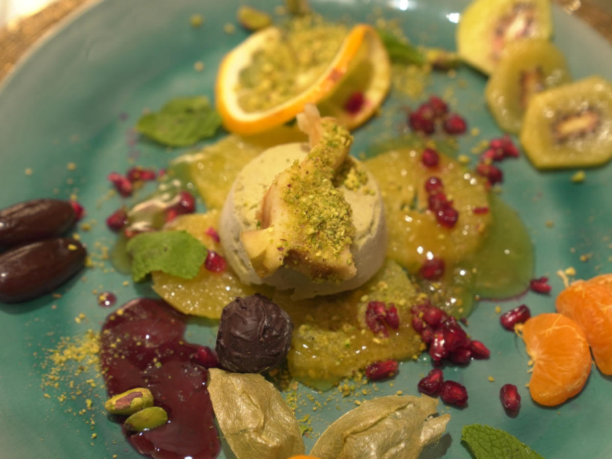 Pistazienparfait mit Orangensalat - Rezept - Bild Nr. 17270