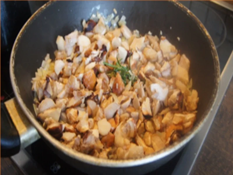 Rezept: Steinpilzpfanne mit böhmischen Knödeln Bild Nr. 17285 Steinpilzpfanne mit böhmischen Knödeln - Rezept - Bild Nr. 17285